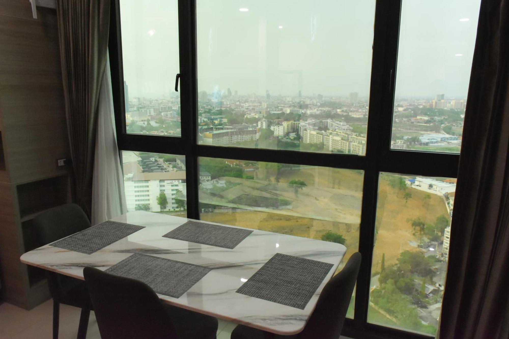 Dusit Grand Condo View Jomtien Beach Oda fotoğraf