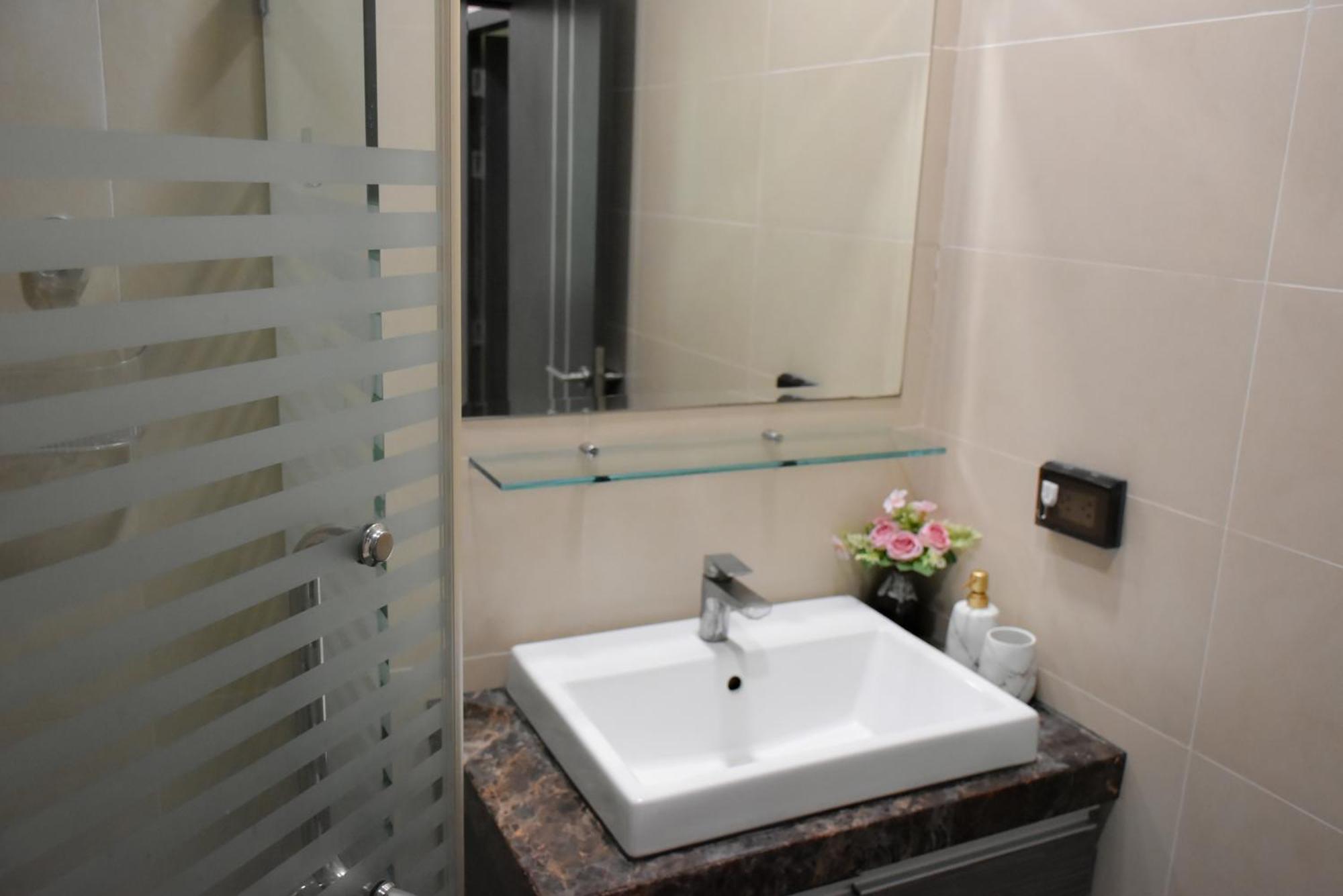 Dusit Grand Condo View Jomtien Beach Oda fotoğraf